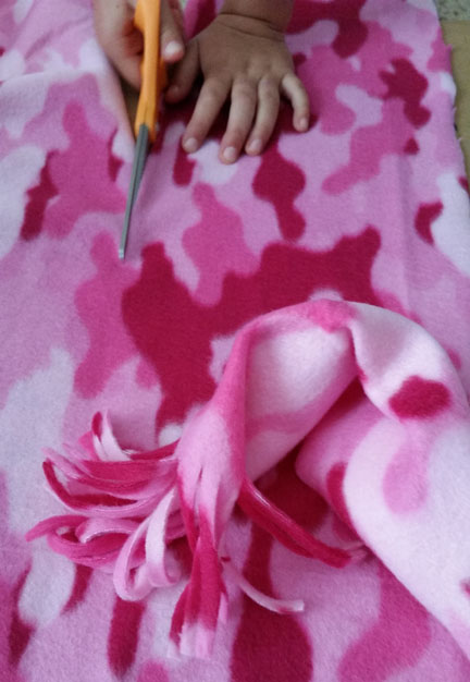 No sew fleece scarf tutorial | service project